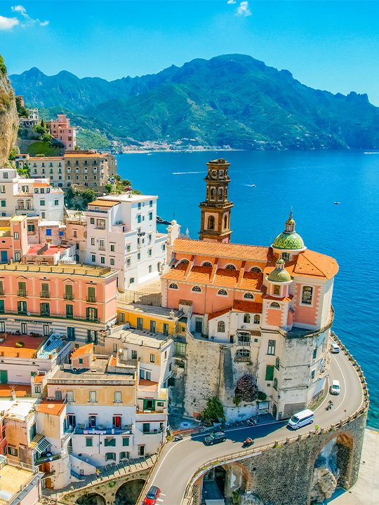 Vista da lontano del mare